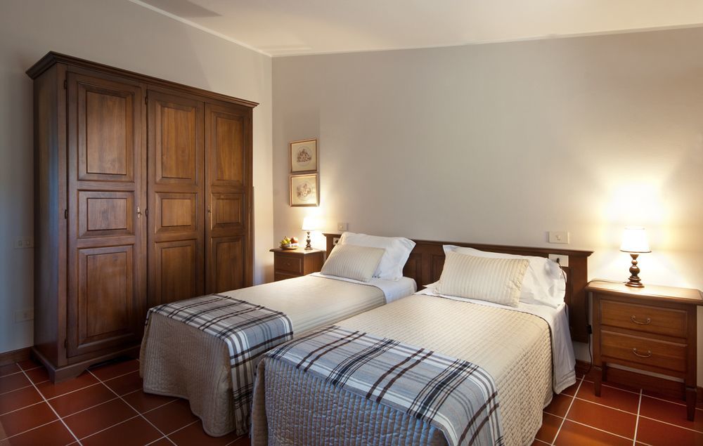 Poste Del Chiugi Villa Petrignano Del Lago Luaran gambar